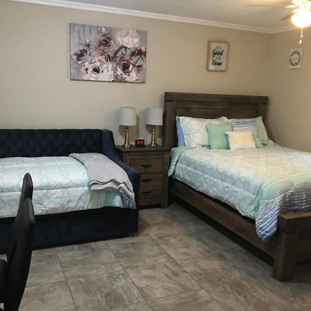 Just Like Being At Home- Newly Renovated Unit North Troy ภายนอก รูปภาพ
