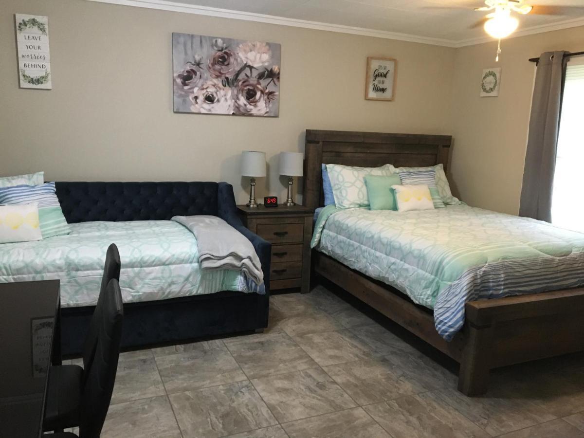 Just Like Being At Home- Newly Renovated Unit North Troy ภายนอก รูปภาพ